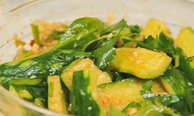 瓜要怎么吃才好吃呢视频,解锁美味瓜果的正确食用方法