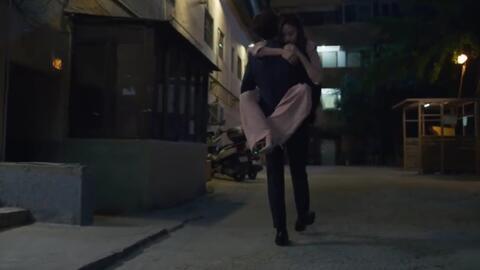 双男主女主吃瓜视频,一场吃瓜盛宴背后的秘密