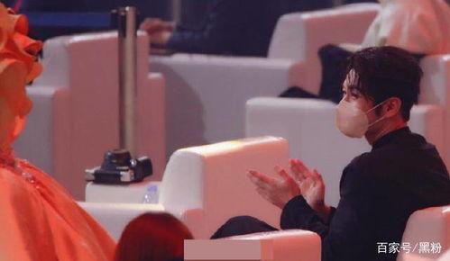 小孩哥吃瓜视频,揭秘娱乐圈幕后故事