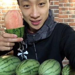 吃瓜的小视频大全集,笑料百出，揭秘娱乐圈幕后故事